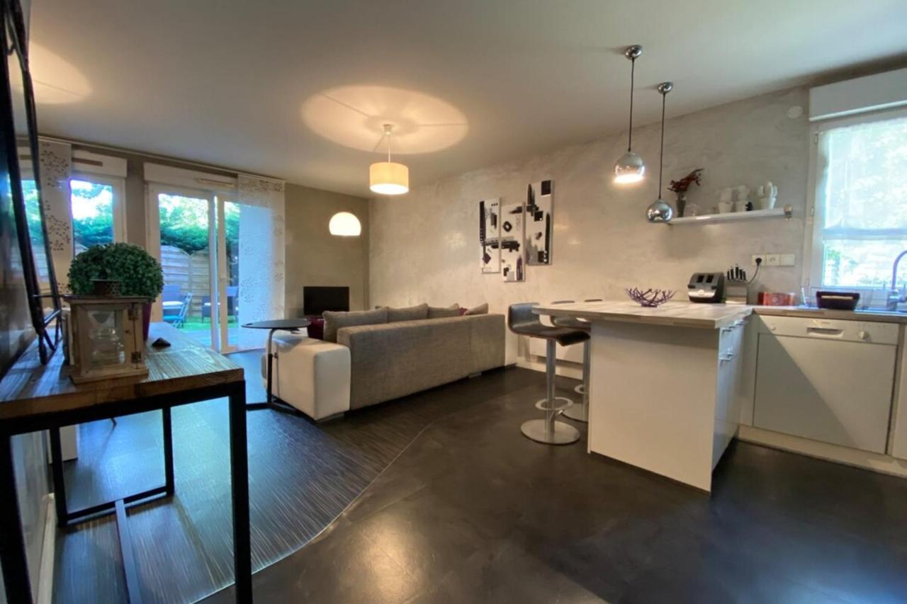 Bel Appartement Proche Tours Centre Bretonneau La Riche Dış mekan fotoğraf
